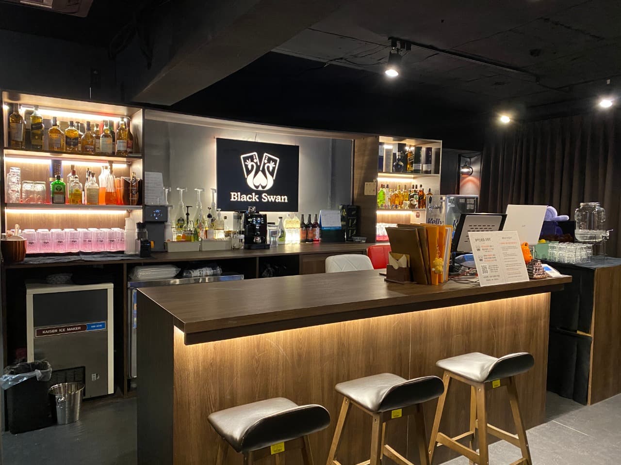 블랙스완펍 사가정점 이미지 1