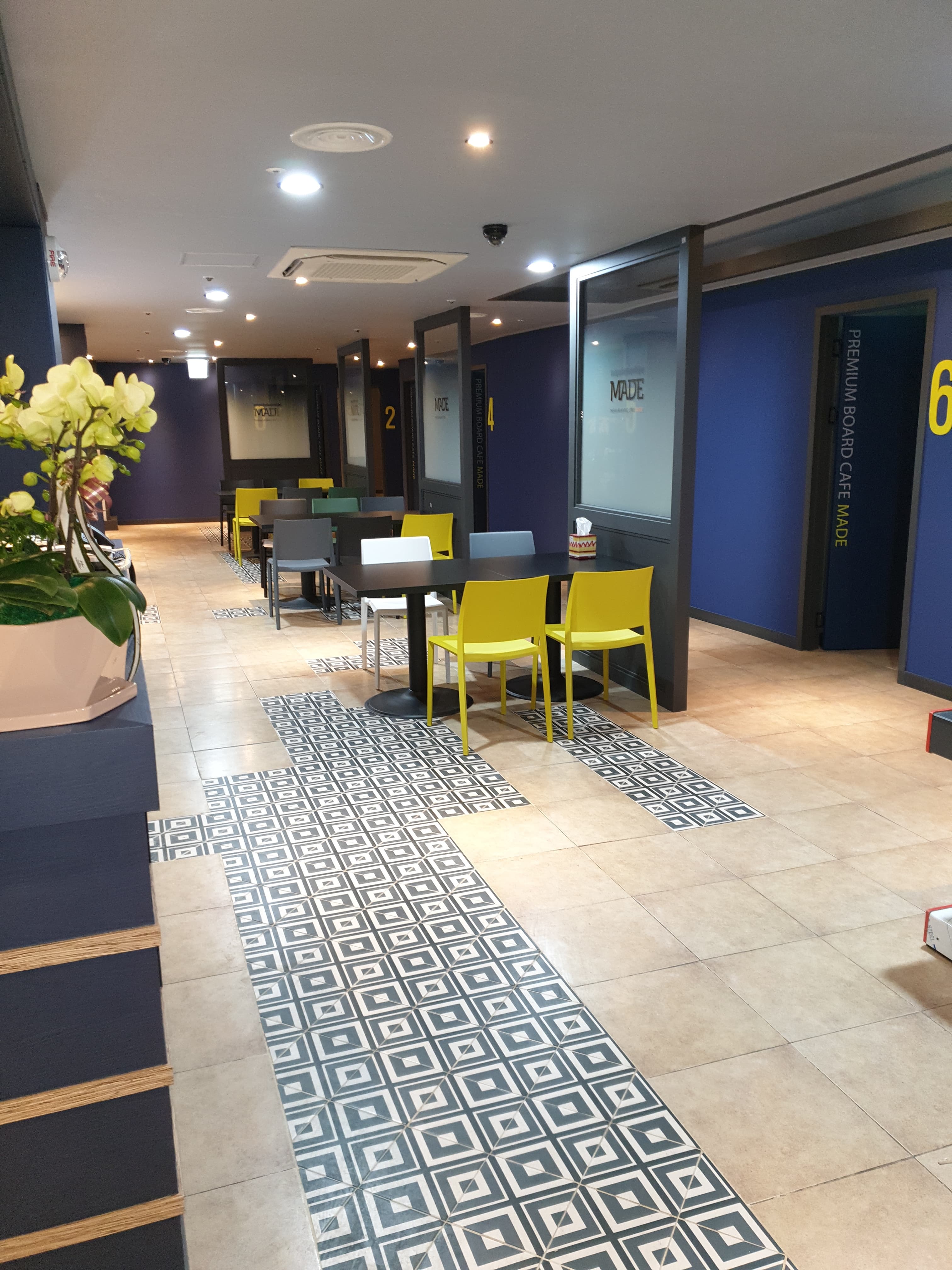 메이드 이미지 1