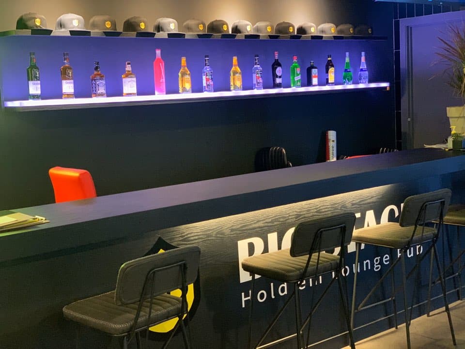 빅스택 신사본점 이미지 1