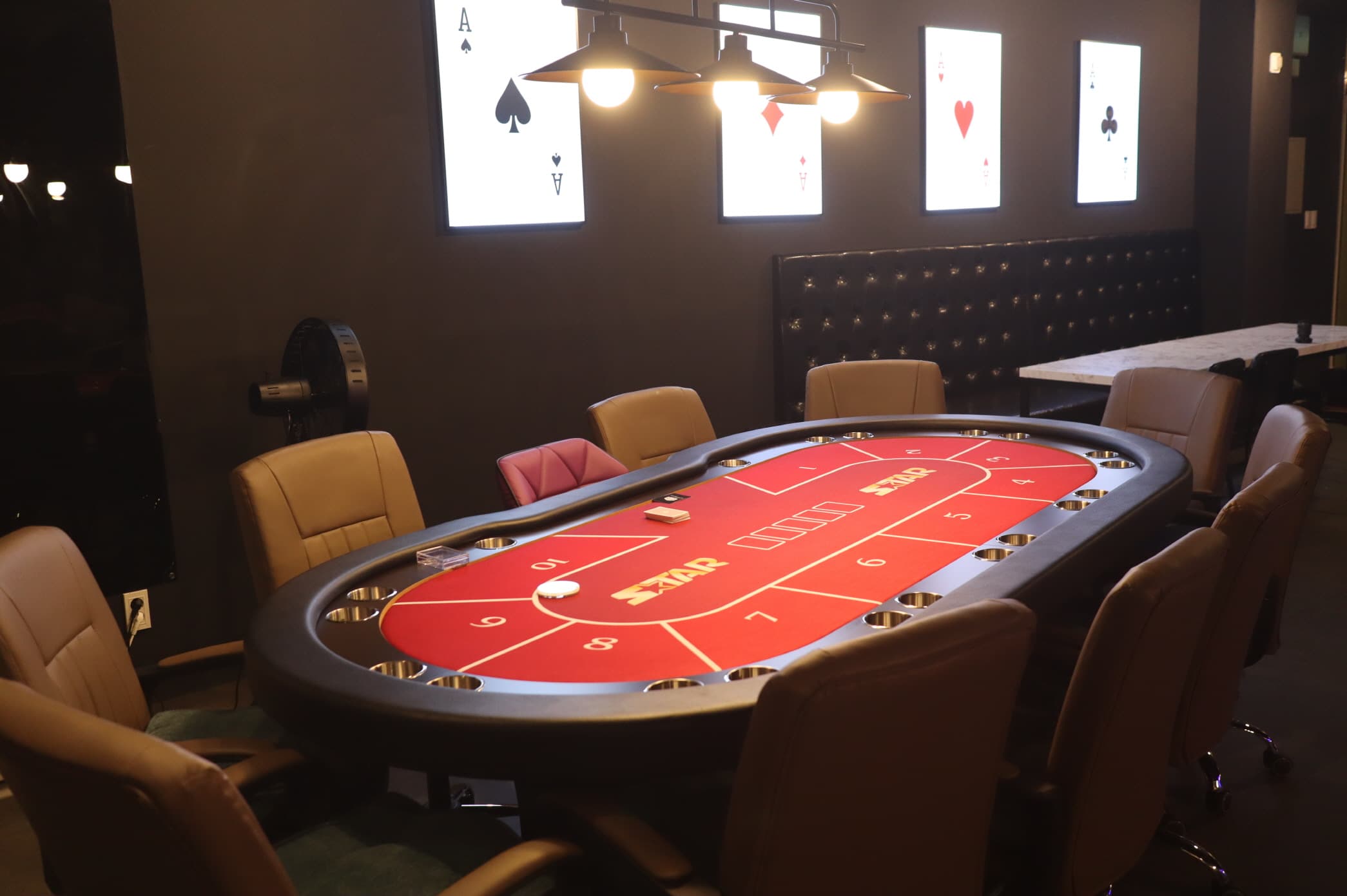 스타 홀덤펍 이미지 1