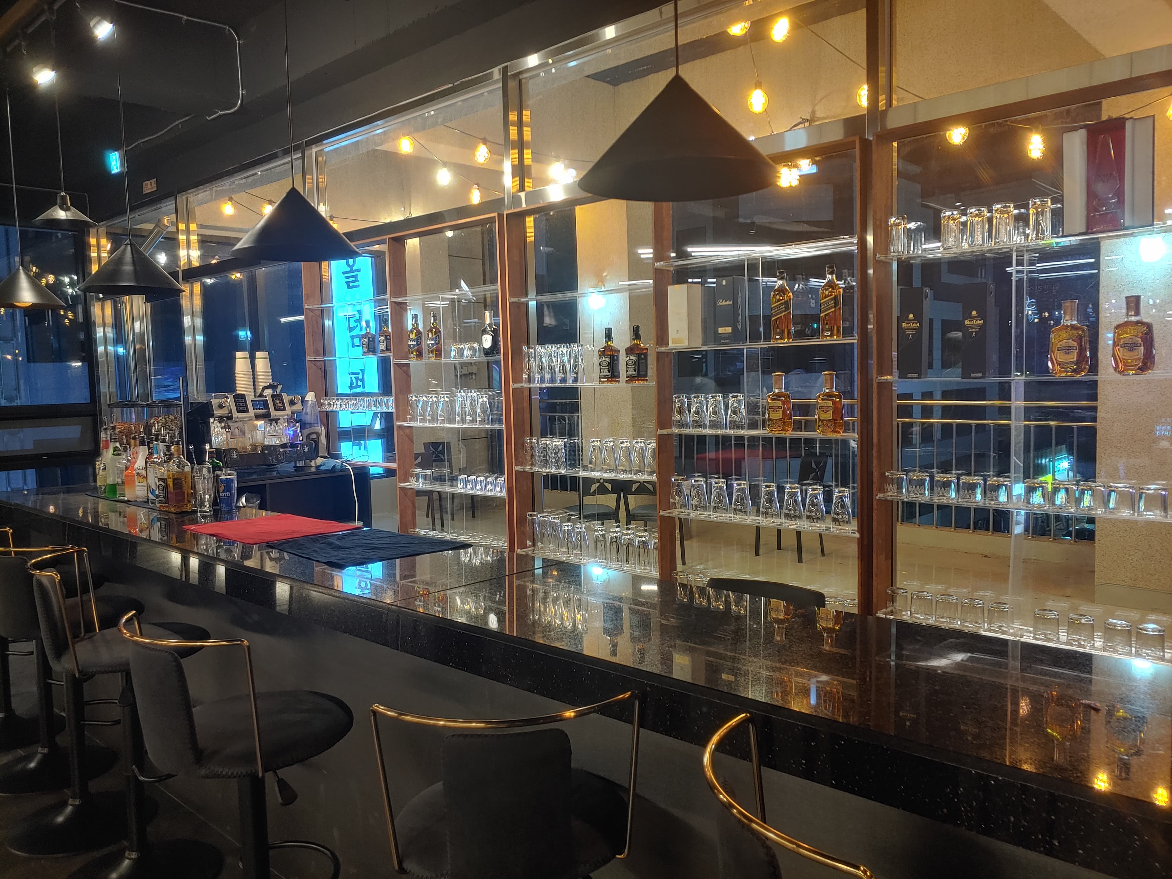 겔럭시홀덤펍 이미지 1