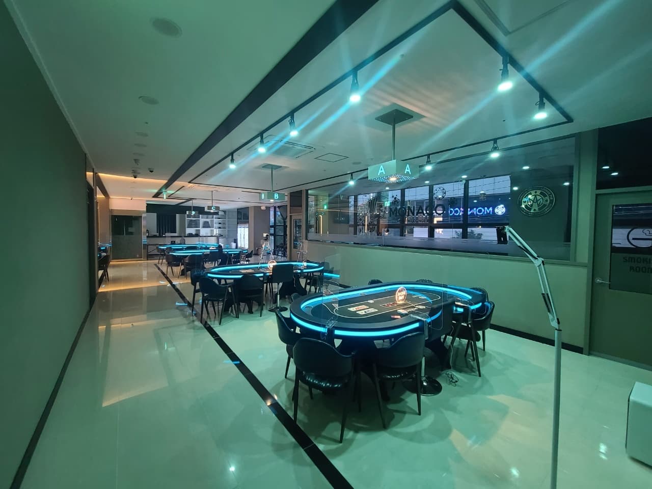 모나코홀덤펍 영등포동3가점 이미지 1