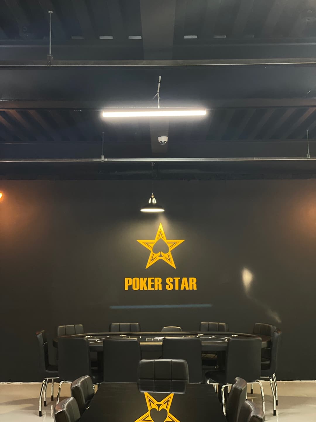 포커스타 홀덤펍 이미지 1