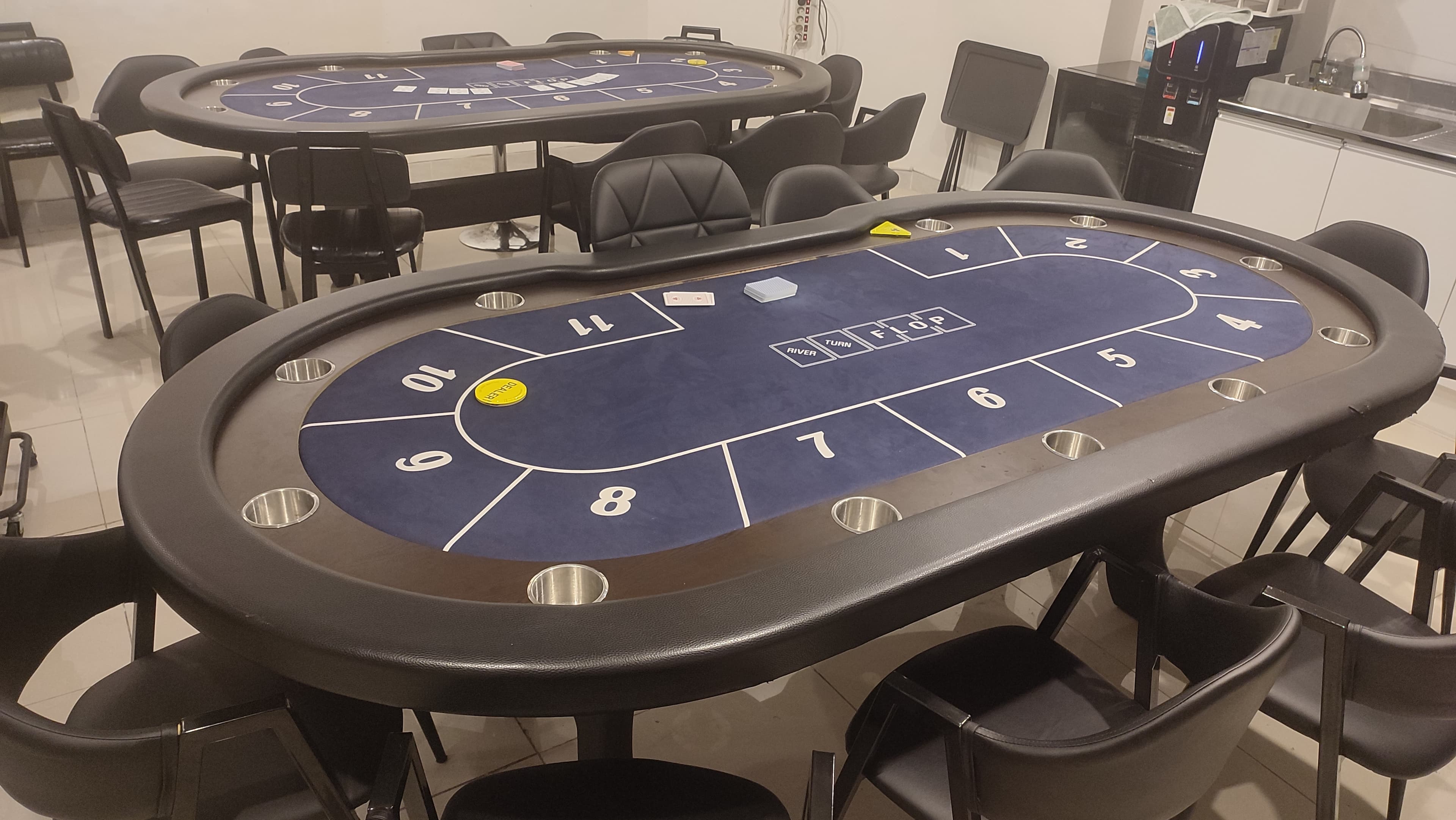 젬스 신림 홀덤펍 이미지 1