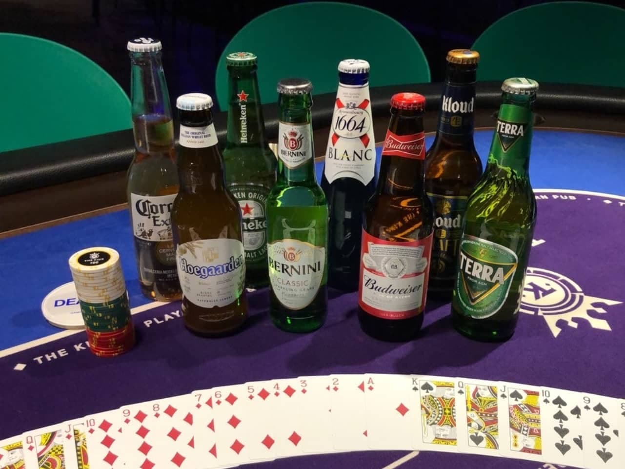 베가스홀덤펍 산남점 이미지 1