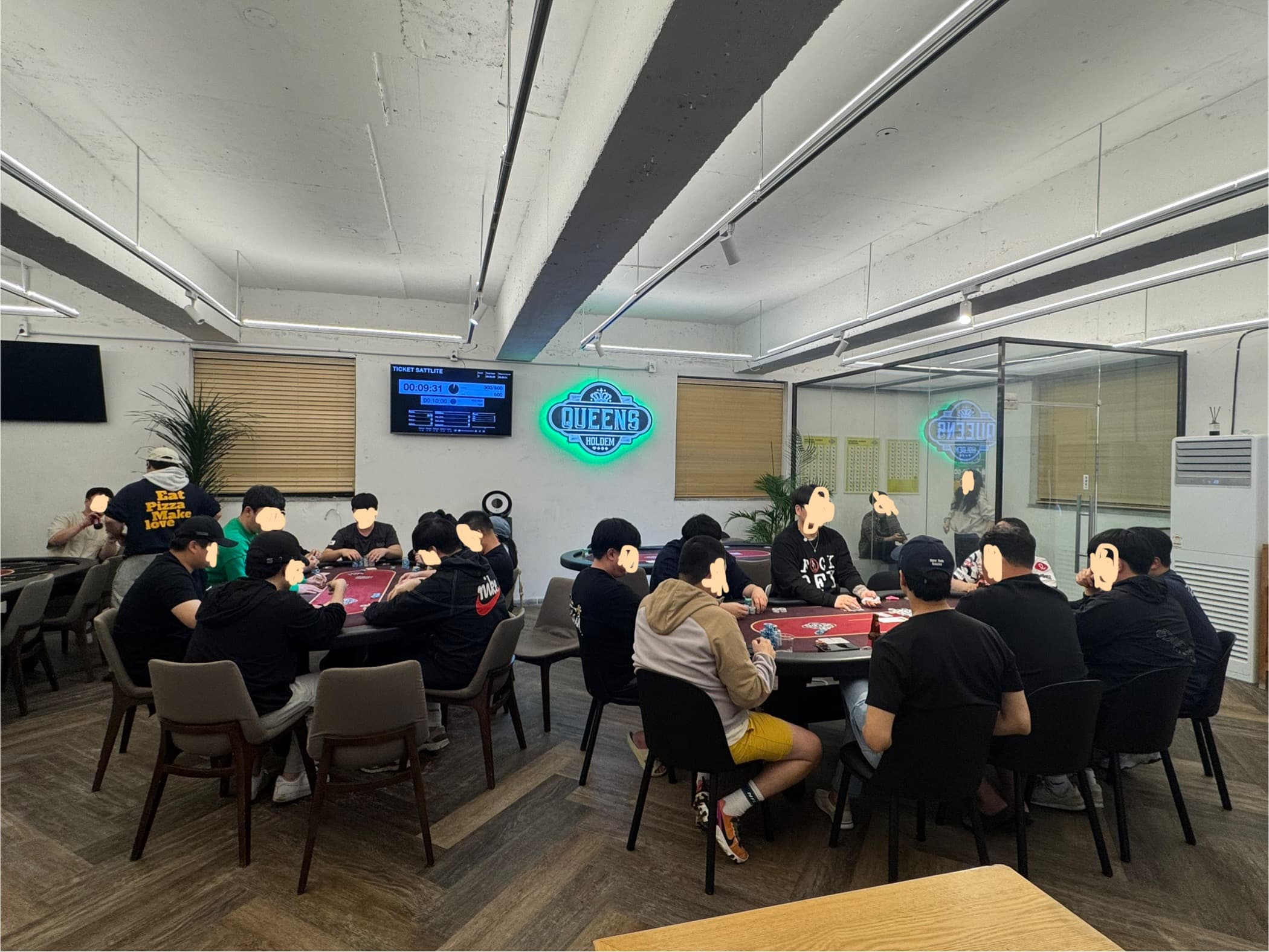 홀덤포커퀸즈 부산용호점 이미지 1
