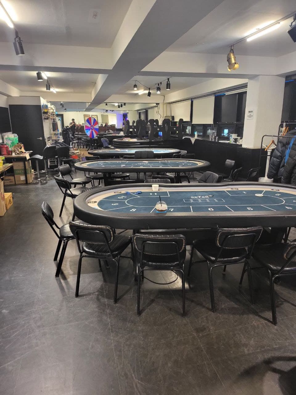 블랙홀덤 샤로수길점 이미지 1